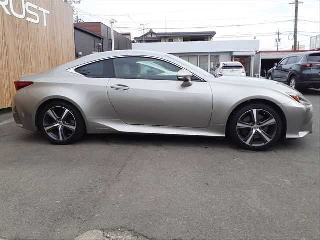 TOYOTA LEXUS RC300H 2017 Image 31