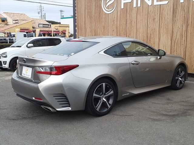 TOYOTA LEXUS RC300H 2017 Image 31