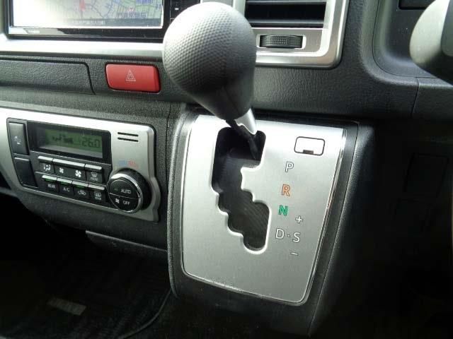 TOYOTA HIACE VAN 2WD 2020 Image 31