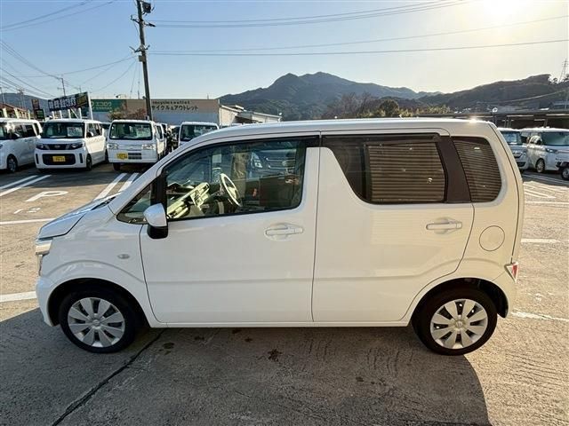 SUZUKI WAGON R 2018 Image 31