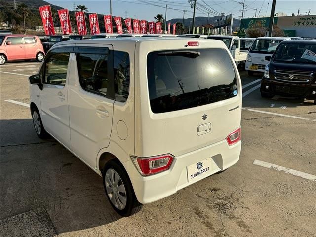 SUZUKI WAGON R 2018 Image 31