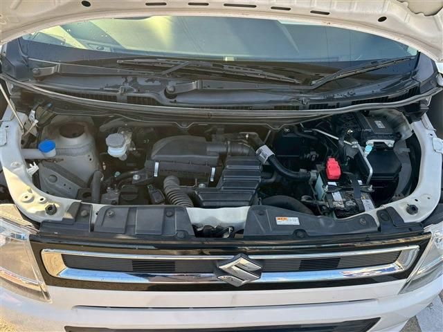 SUZUKI WAGON R 2018 Image 31