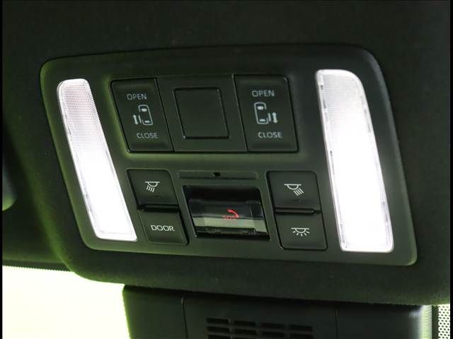 TOYOTA VOXY HYBRID 2023 Image 31