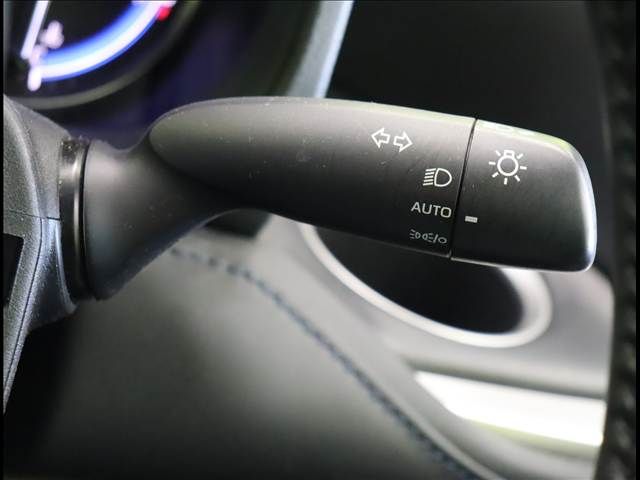 TOYOTA VOXY HYBRID 2023 Image 31