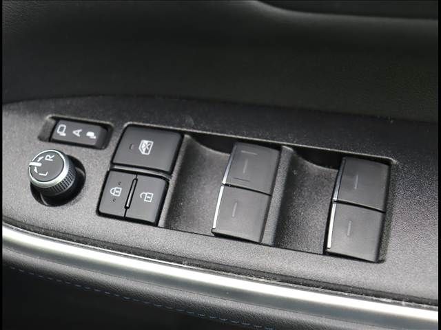 TOYOTA VOXY HYBRID 2023 Image 31