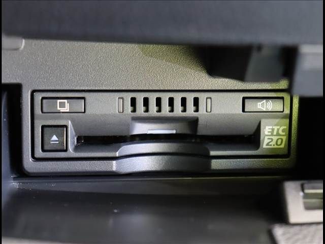 TOYOTA LEXUS ES300H 2019 Image 31