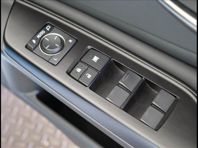 TOYOTA LEXUS ES300H 2019 Image 31