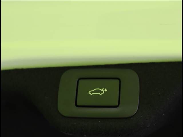 TOYOTA LEXUS ES300H 2019 Image 31