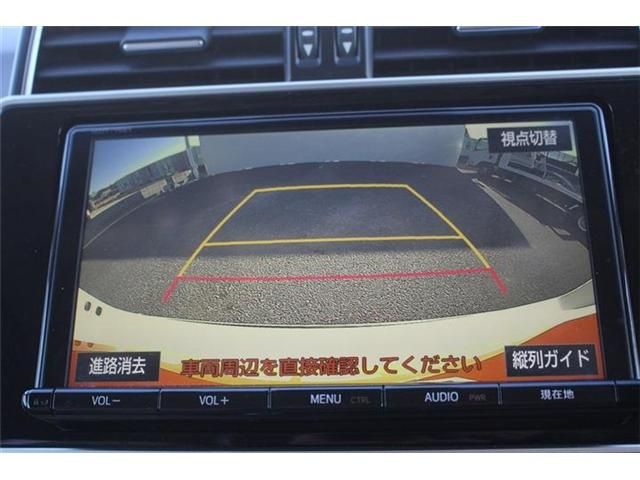 TOYOTA LANDCRUISER PRADO 2018 Image 31