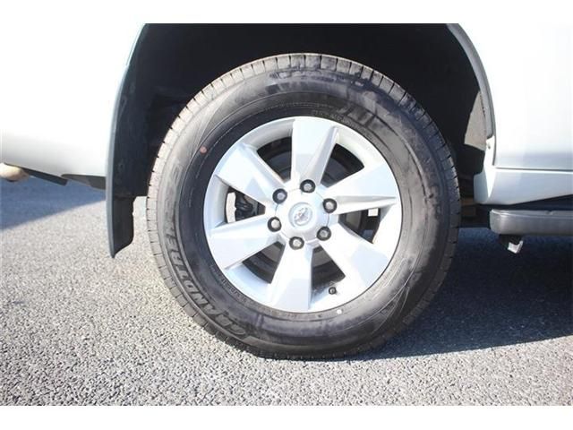 TOYOTA LANDCRUISER PRADO 2018 Image 31