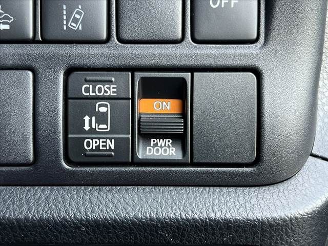 TOYOTA NOAH HYBRID 2020 Image 31