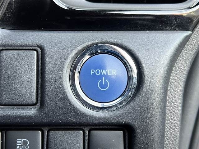 TOYOTA NOAH HYBRID 2020 Image 31