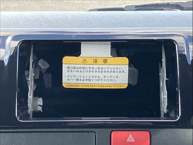 TOYOTA HIACE VAN 4WD 2025 Image 31