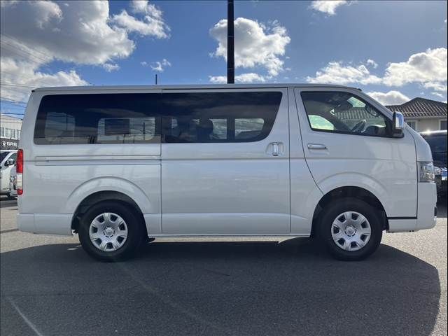 TOYOTA HIACE VAN 4WD 2025 Image 31