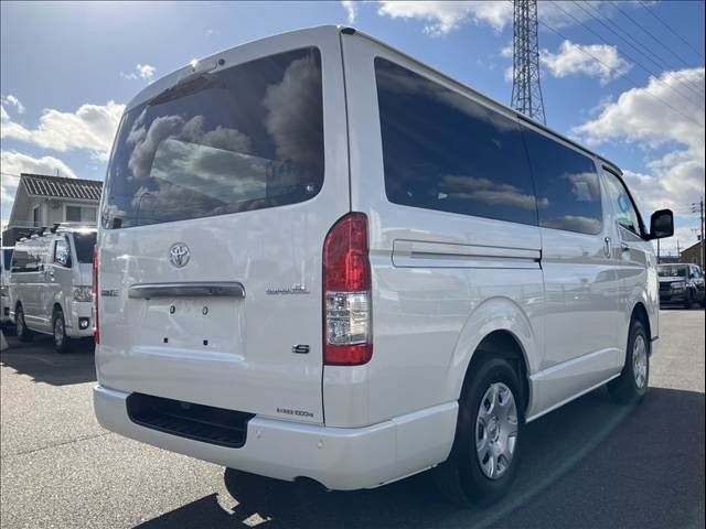 TOYOTA HIACE VAN 4WD 2025 Image 31