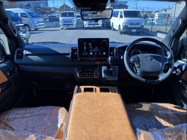 TOYOTA HIACE VAN 4WD 2025 Image 31