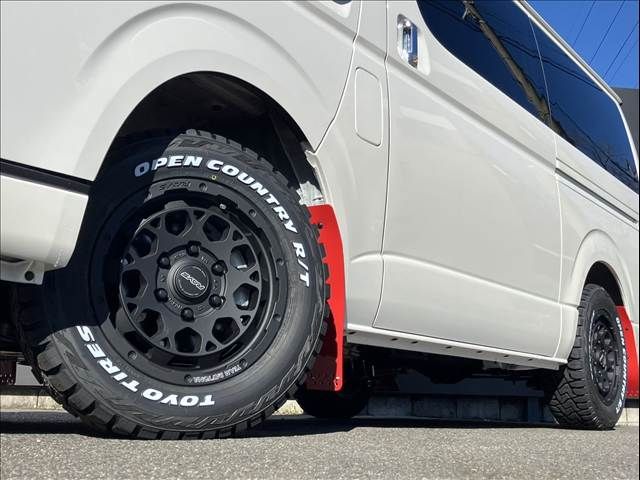 TOYOTA HIACE VAN 4WD 2025 Image 31