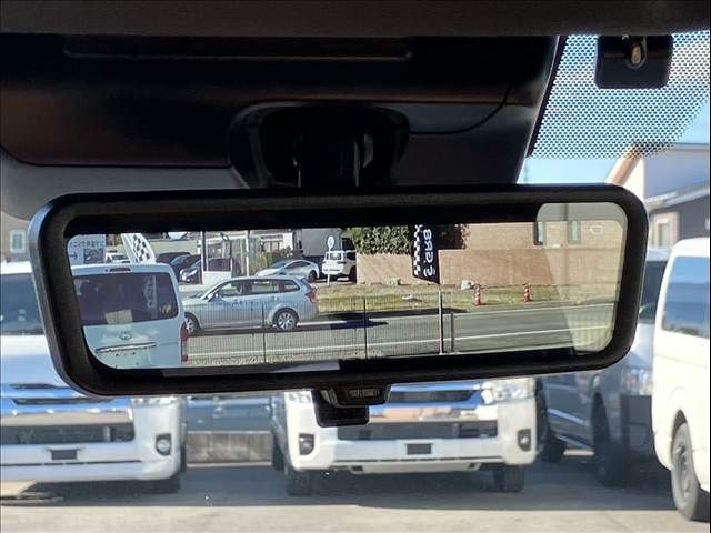 TOYOTA HIACE VAN 4WD 2025 Image 31