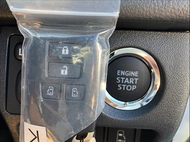 TOYOTA HIACE VAN 4WD 2025 Image 31