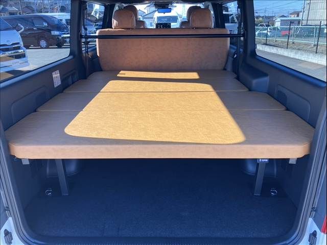 TOYOTA HIACE VAN 4WD 2025 Image 31