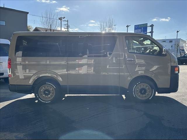 TOYOTA HIACE VAN 2WD 2025 Image 31