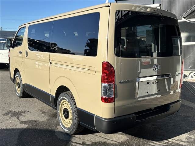 TOYOTA HIACE VAN 2WD 2025 Image 31