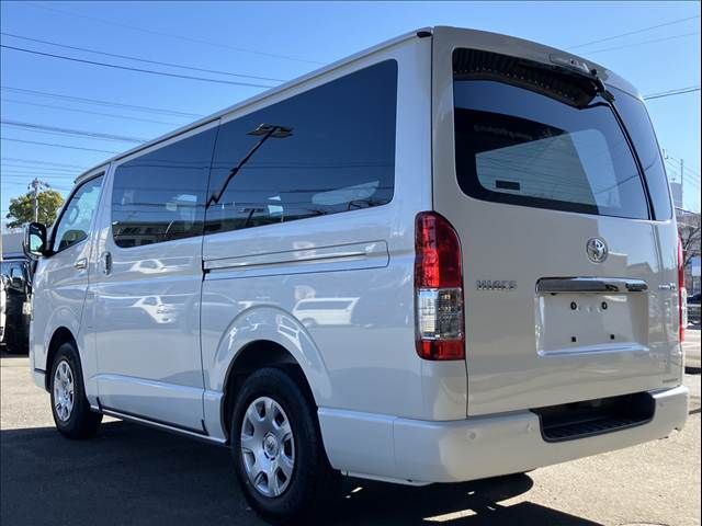 TOYOTA HIACE VAN 2WD 2025 Image 31