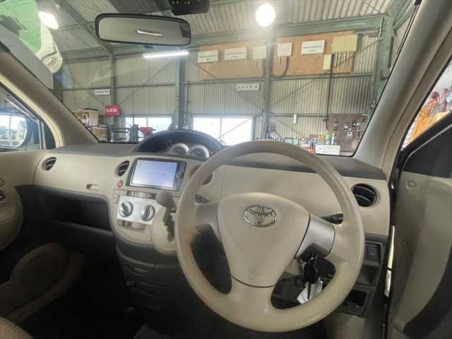 TOYOTA SIENTA 2014 Image 31