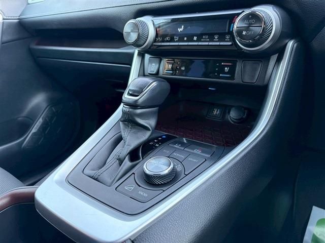 TOYOTA RAV4 4WD 2022 Image 31