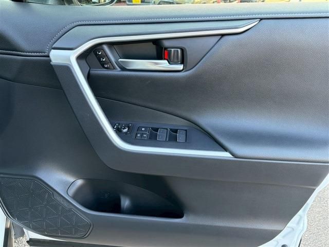TOYOTA RAV4 4WD 2022 Image 31