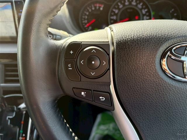 TOYOTA VOXY 2017 Image 31