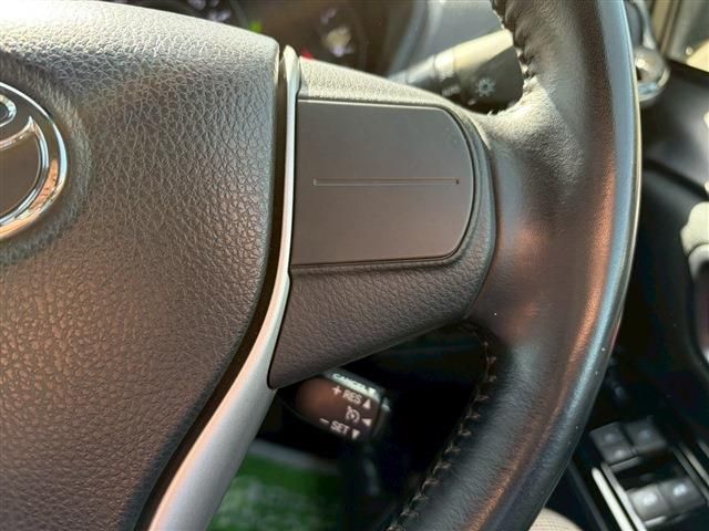 TOYOTA VOXY 2017 Image 31