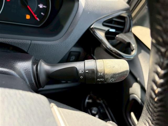 TOYOTA VOXY 2017 Image 31