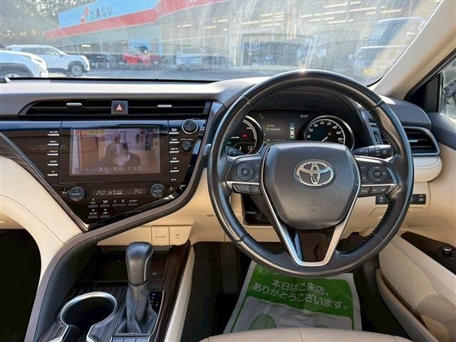 TOYOTA CAMRY HYBRID 2019 Image 31