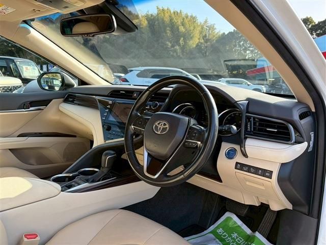TOYOTA CAMRY HYBRID 2019 Image 31