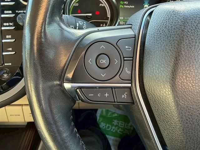 TOYOTA CAMRY HYBRID 2019 Image 31