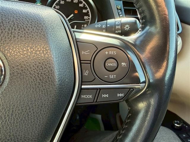 TOYOTA CAMRY HYBRID 2019 Image 31