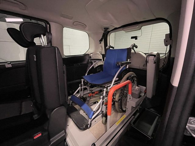 NISSAN SERENA  S-HYBRID 2017 Image 31