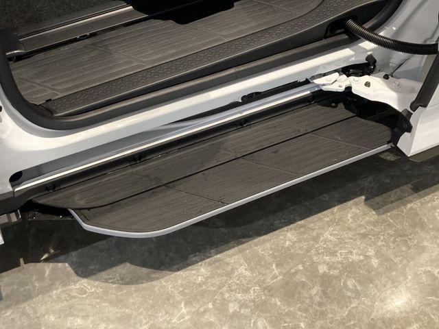 TOYOTA VOXY HYBRID 2026 Image 31