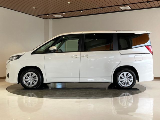 TOYOTA NOAH HYBRID 2026 Image 31
