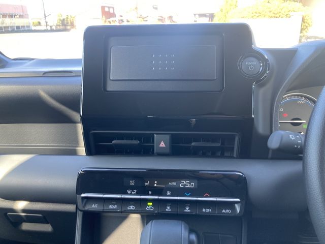 TOYOTA NOAH HYBRID 2026 Image 31