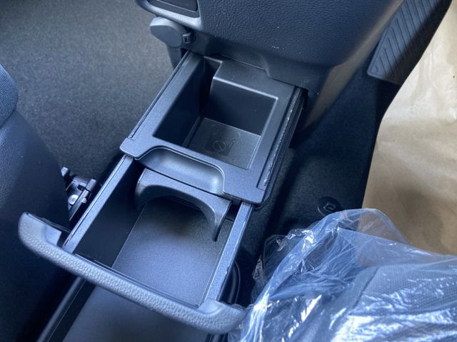 TOYOTA NOAH HYBRID 2026 Image 31