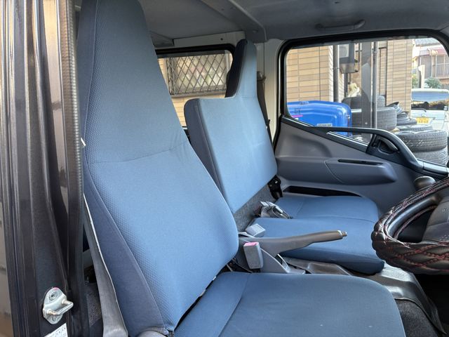 MITSUBISHI CANTER 2013 Image 31