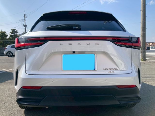 TOYOTA LEXUS NX350H AWD 2023 Image 31