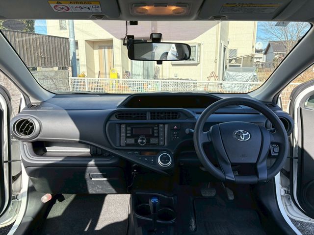 TOYOTA AQUA 2016 Image 31