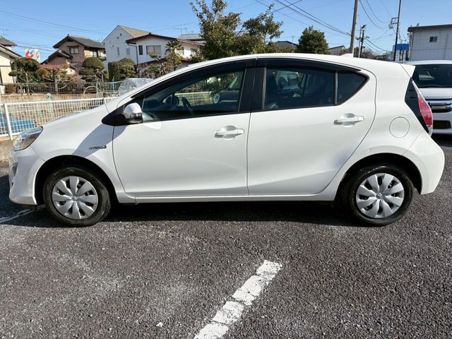 TOYOTA AQUA 2016 Image 31