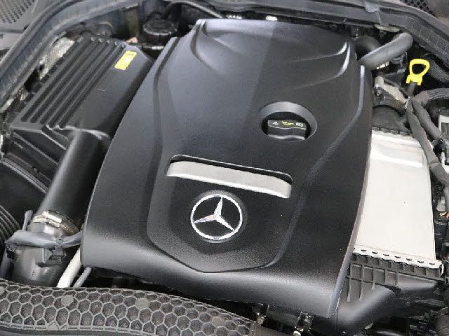 MERCEDES BENZ C CLAS 2015 Image 31