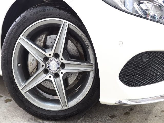 MERCEDES BENZ C CLAS 2015 Image 31