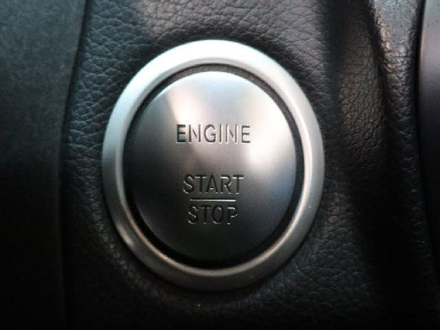 MERCEDES BENZ C CLAS 2015 Image 31