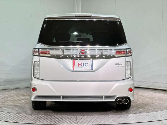 NISSAN ELGRAND  4WD 2014 Image 31